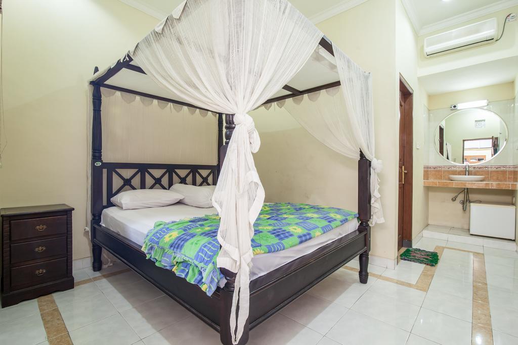 Lori Beach Inn Seminyak Chambre photo