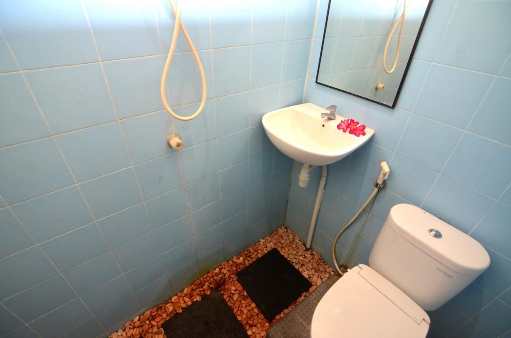Lori Beach Inn Seminyak Extérieur photo